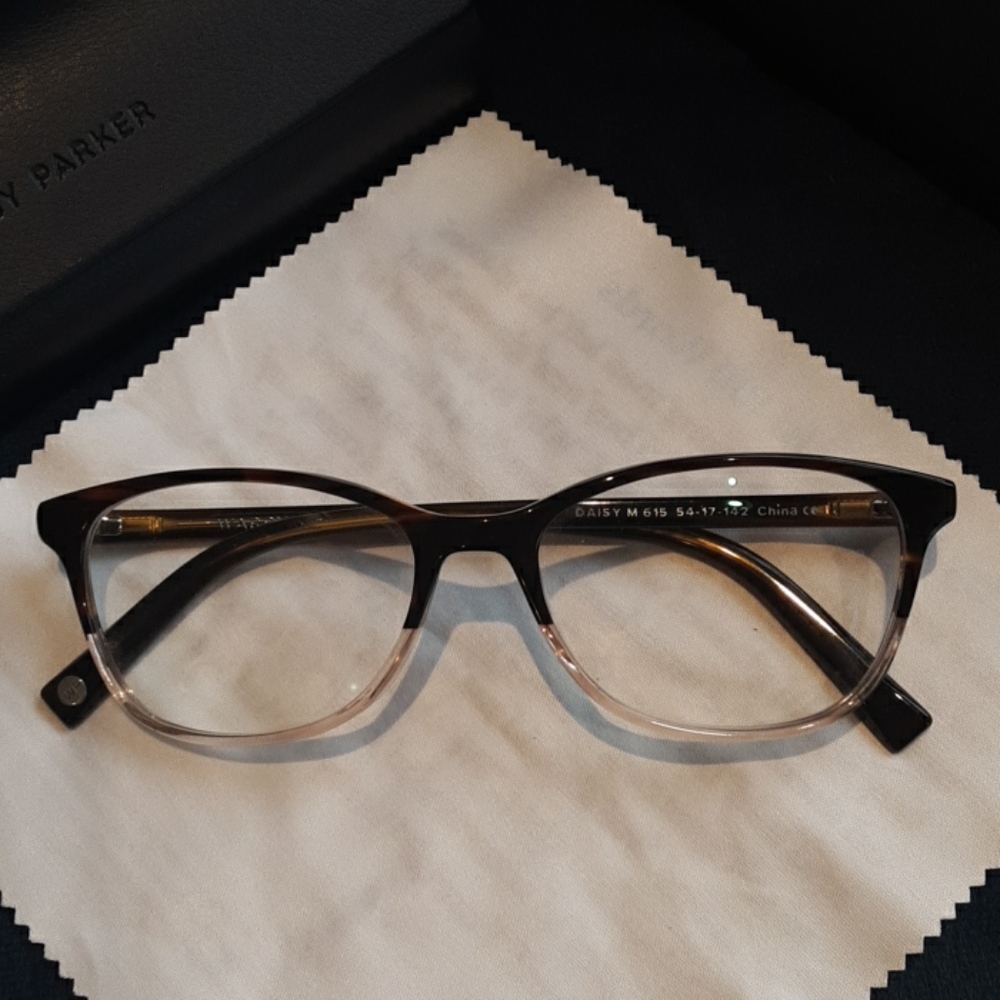 Two tone glasses brown with light rose color